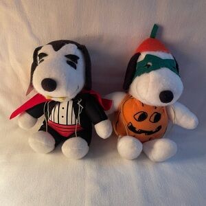 Whitman’s Halloween Snoopy Dracula and Snoopy Pumpkin Plush Set NWT